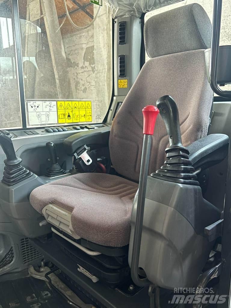Bobcat E 85 Середні екскаватори 7т. - 12т.
