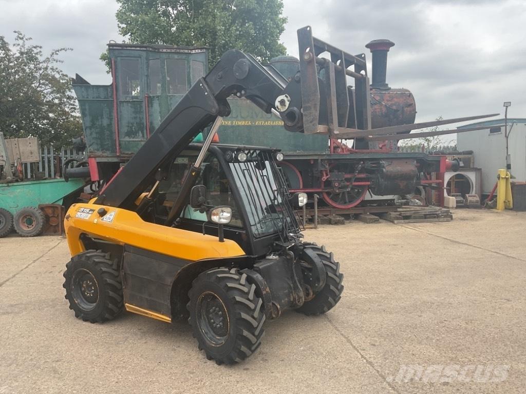 JCB 515-40 Телескопічні навантажувачі
