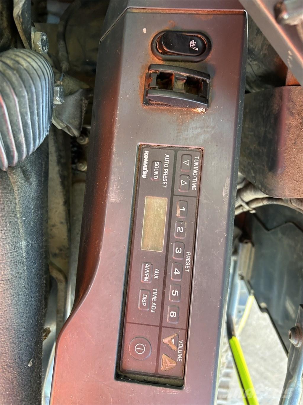 Komatsu PC 138 US-11 Гусеничні екскаватори