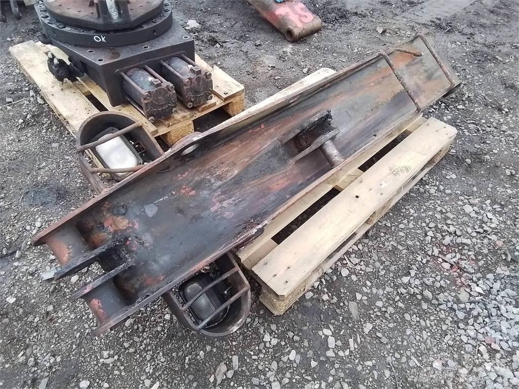 Rottne RG83 Транспортерні крани