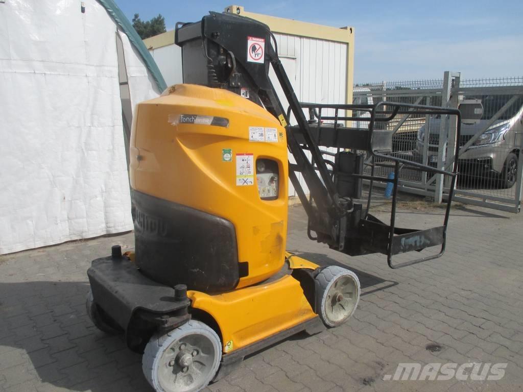 Manitou 100 VJR Вертикальні щоглові підйомники