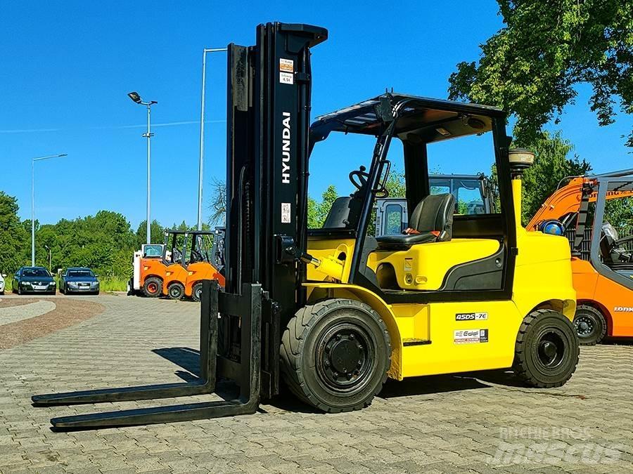 Hyundai 45DS-7E Дизельні навантажувачі