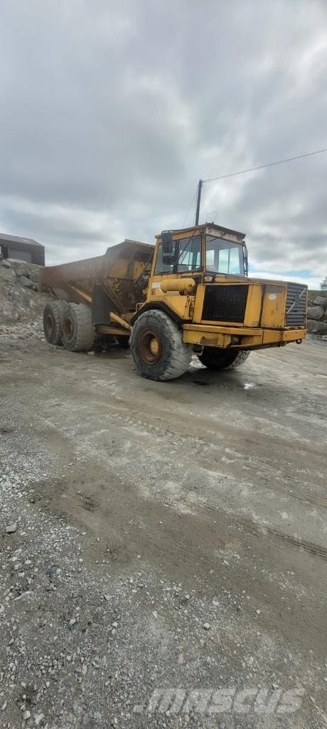 Volvo A 25 C Зчленовані самоскиди