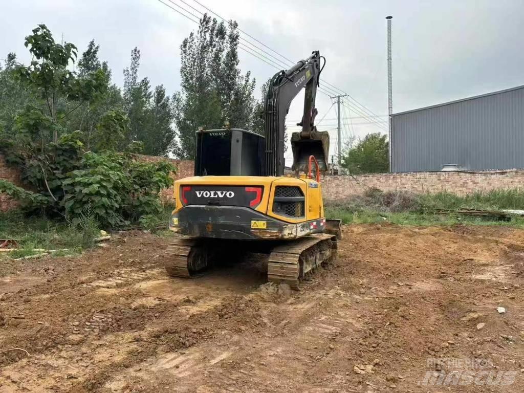 Volvo EC80 Гусеничні екскаватори
