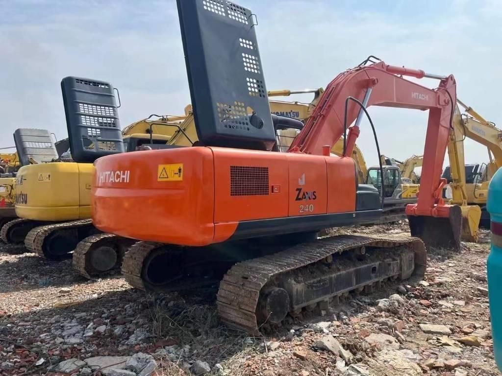 Hitachi Zaxis 240 Гусеничні екскаватори