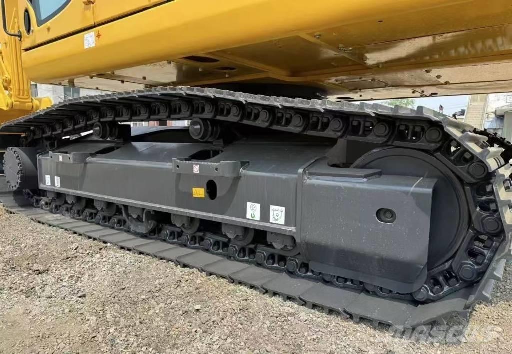 Komatsu PC 200-8 Гусеничні екскаватори