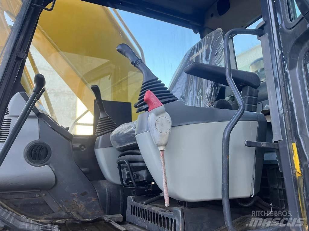 Komatsu pc220-8mo Гусеничні екскаватори