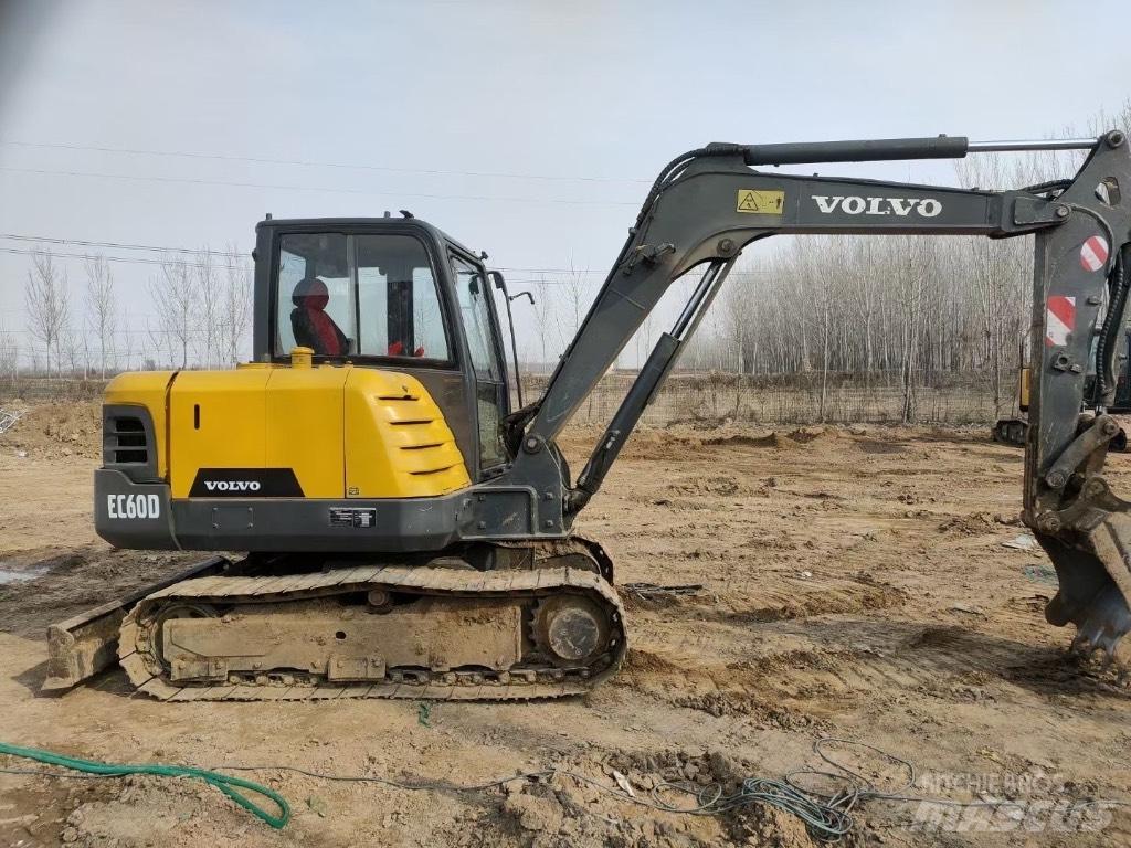 Volvo EC 60D Середні екскаватори 7т. - 12т.