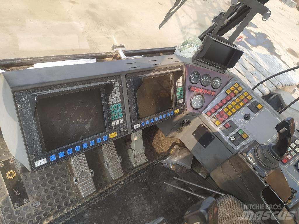 Liebherr LR 1400-2 Гусеничні крани