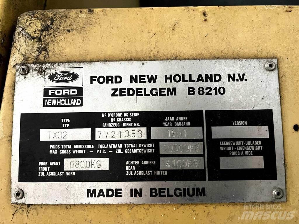 New Holland TX32 Зернозбиральні комбайни