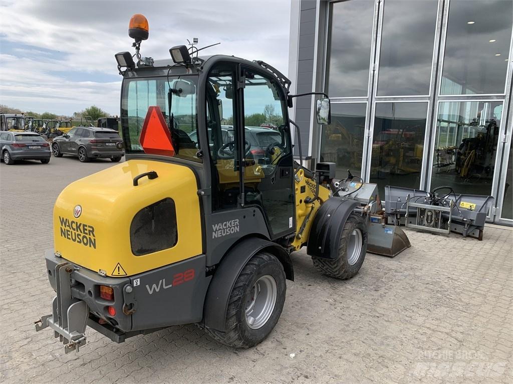 Wacker Neuson WL 28 Фронтальні навантажувачі