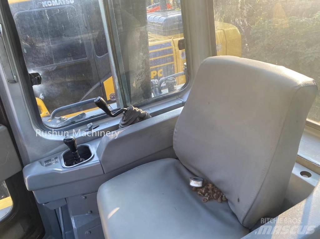 Komatsu D 155 Гусеничні бульдозери