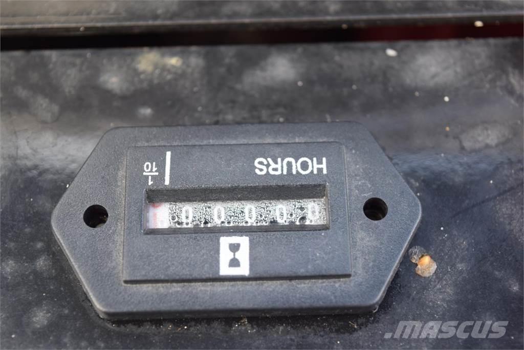 JPC HT12 Міні-екскаватори < 7т