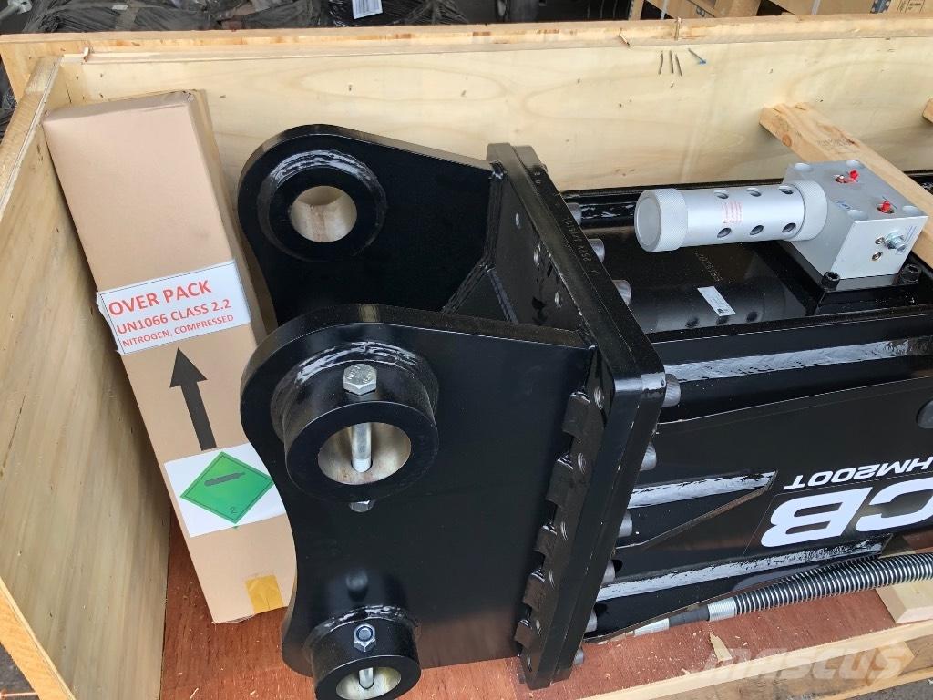 JCB HM200T Плуги