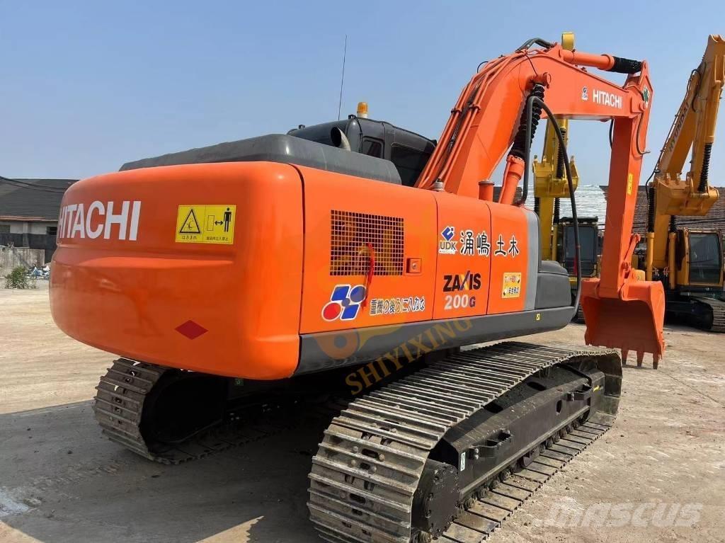 Hitachi ZX 210-3 G Гусеничні екскаватори