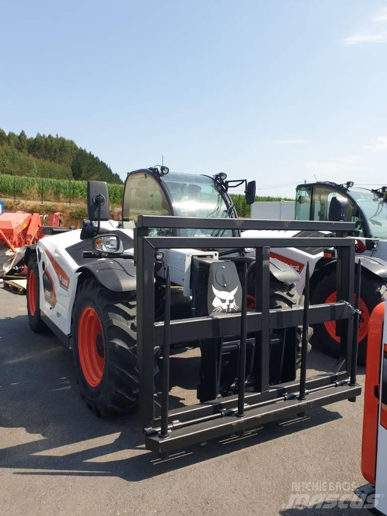 Bobcat TL30.60 Телескопічний навантажувач