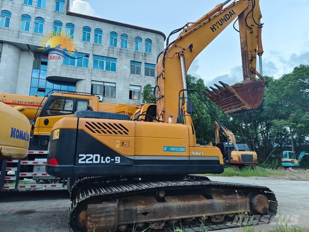 Hyundai R 220LC-9S Гусеничні екскаватори