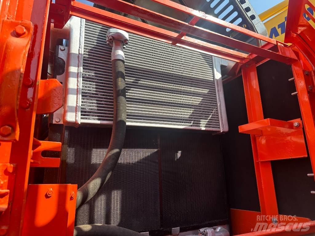 Doosan DX 300 Гусеничні екскаватори