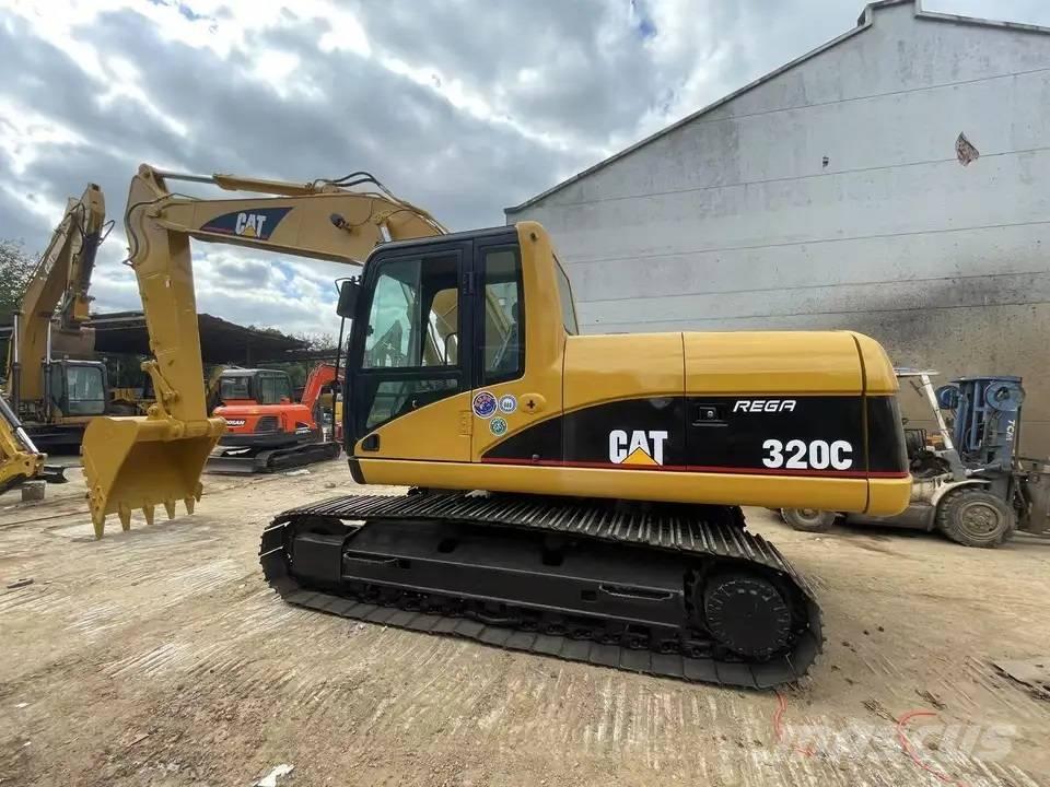 CAT 320C Гусеничні екскаватори