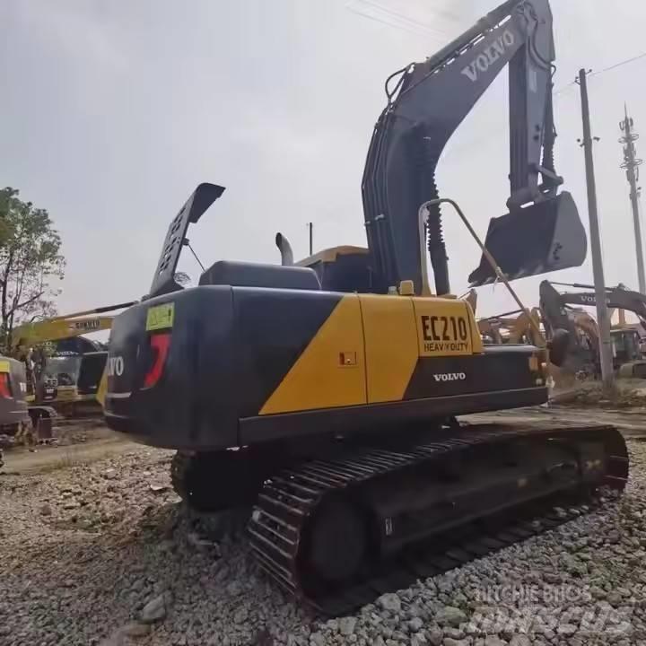 Volvo EC 210 Гусеничні екскаватори