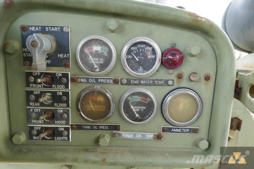 CAT D7F Ex-army Гусеничні бульдозери