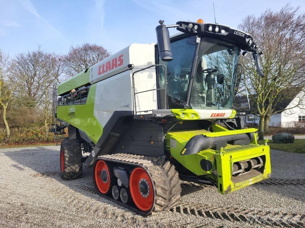 CLAAS Lexion 7700 TT Зернозбиральні комбайни