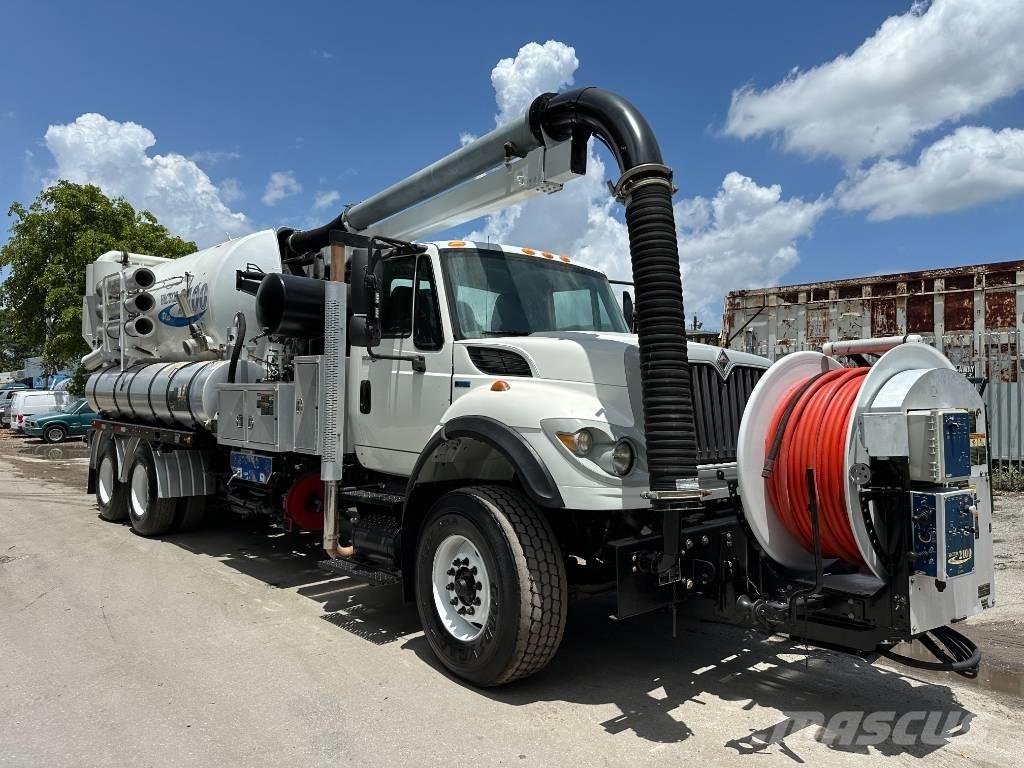 International 7500 Комбі/Вакуумні вантажівки