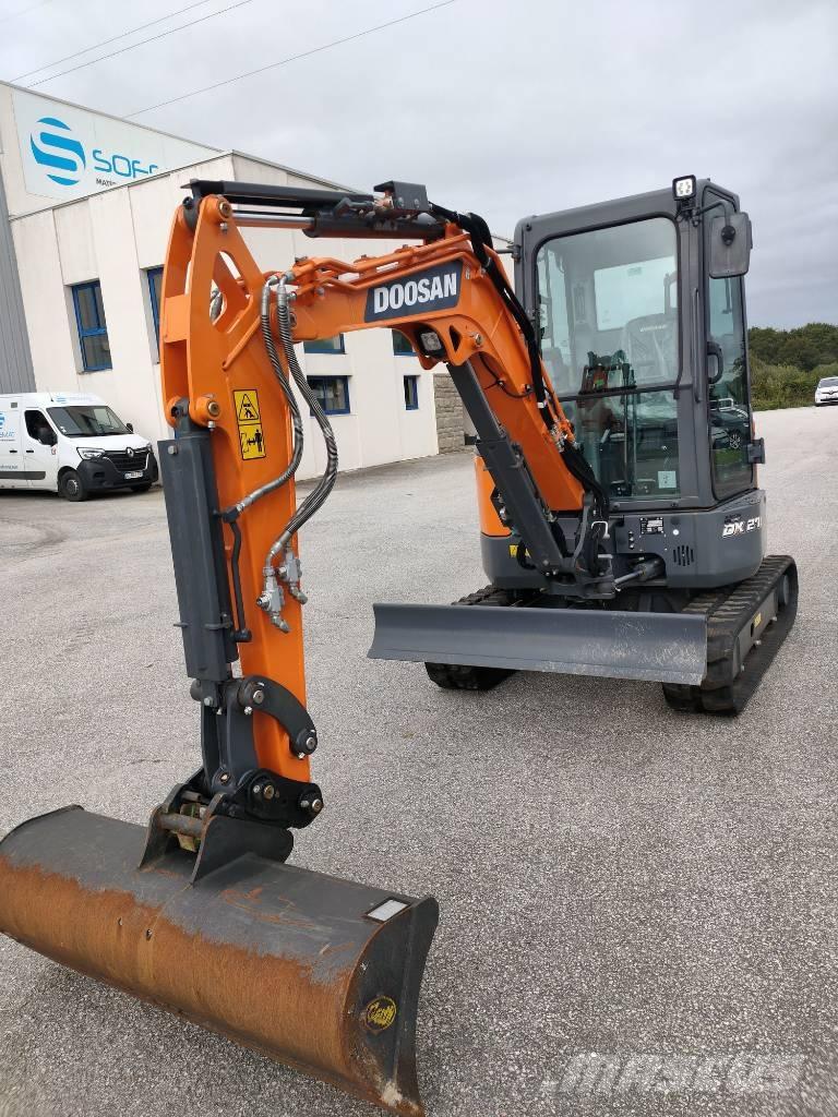 Doosan DX 27 Z Міні-екскаватори < 7т