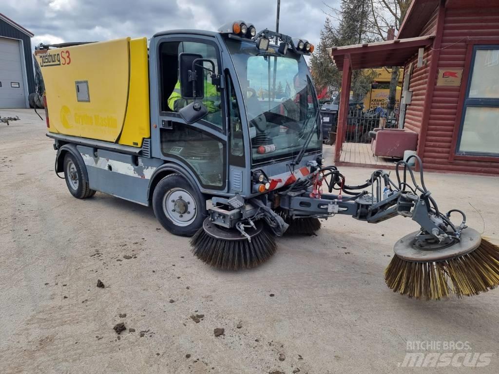 Boschung S-3 Підмітальні машини