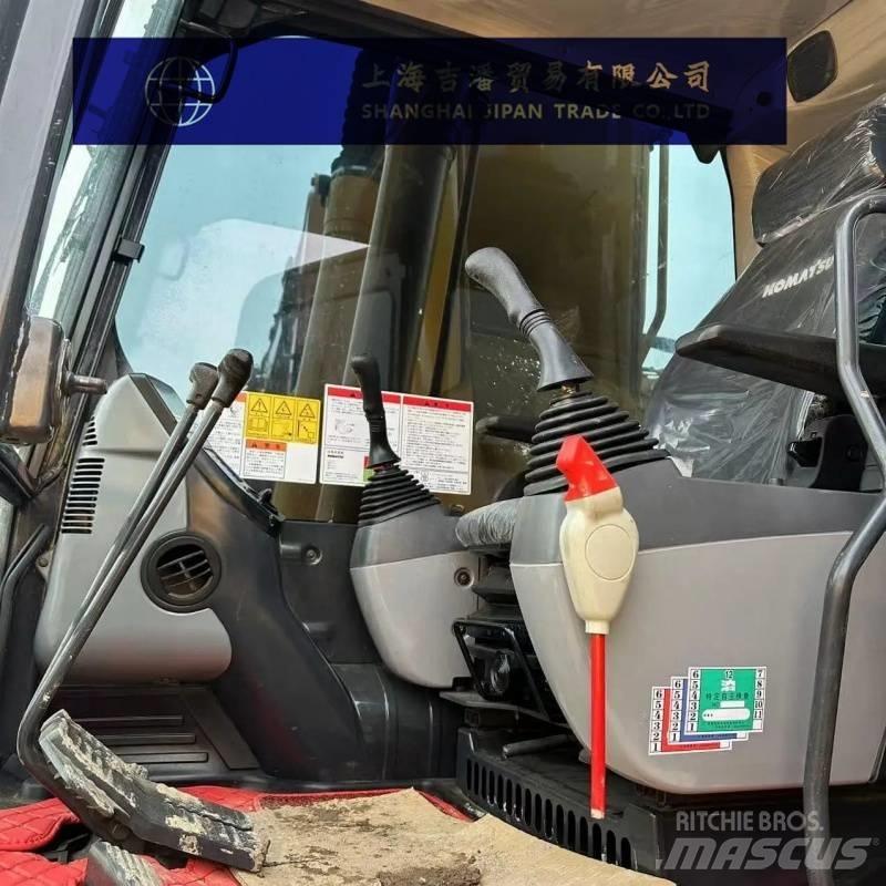 Komatsu PC 220 Гусеничні екскаватори