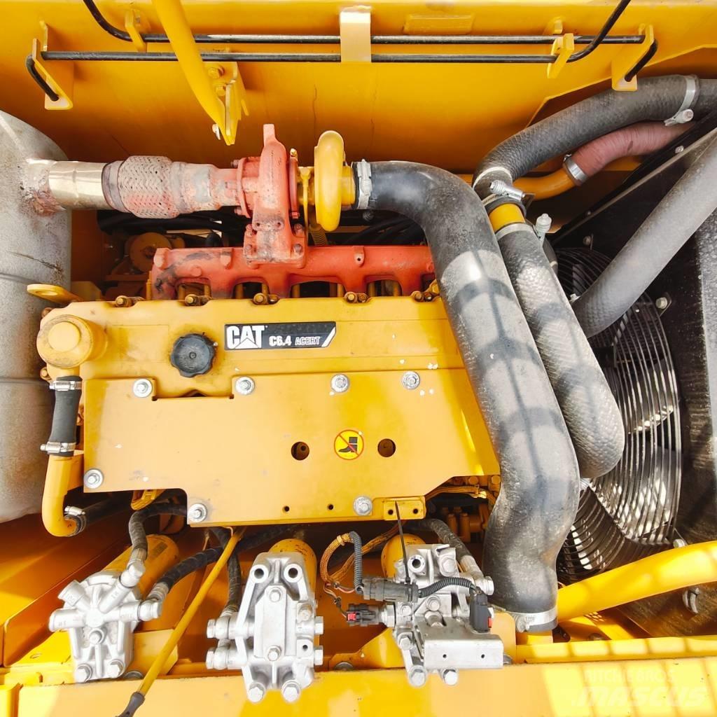 CAT 320D Гусеничні екскаватори