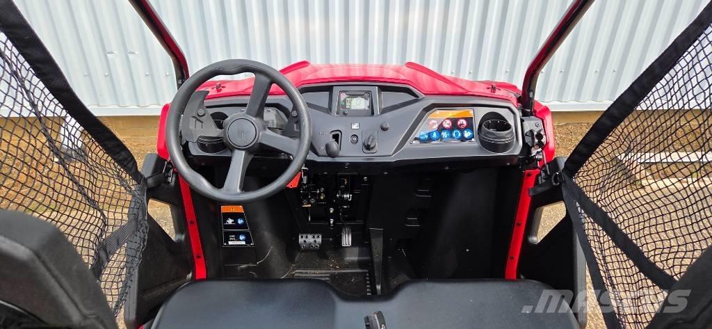 Honda PIONEER 520 Підсобні машини