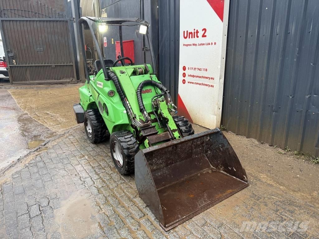 Avant 582 Телескопічний навантажувач