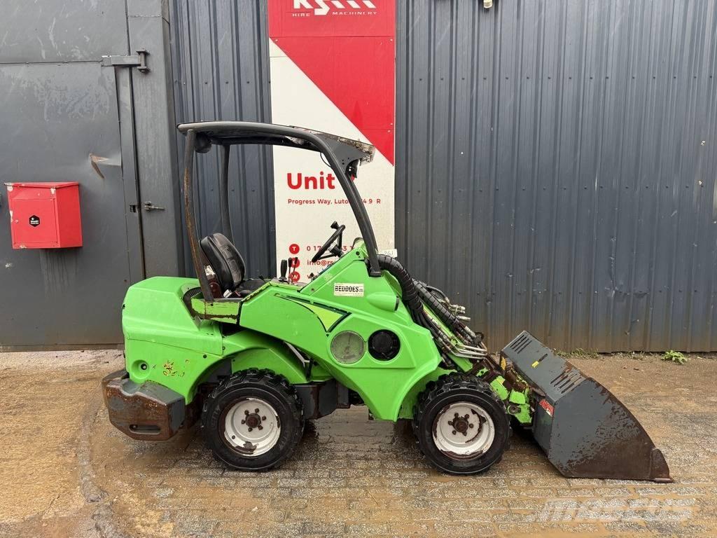 Avant 582 Телескопічний навантажувач