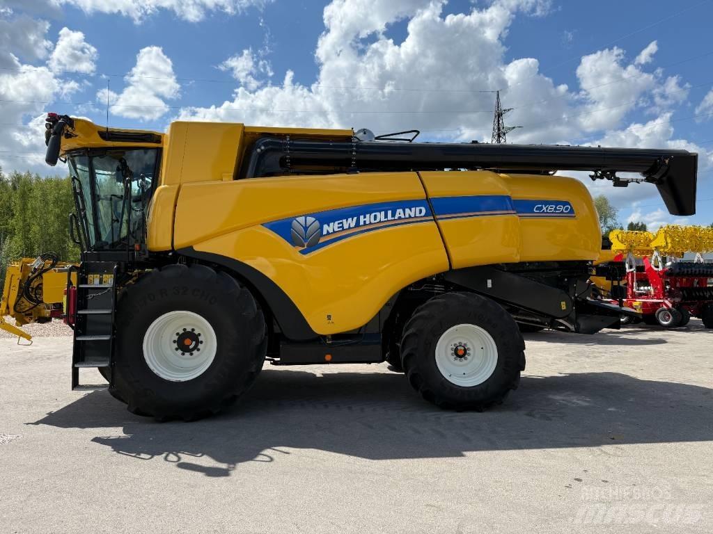 New Holland CX 8.90 Зернозбиральні комбайни