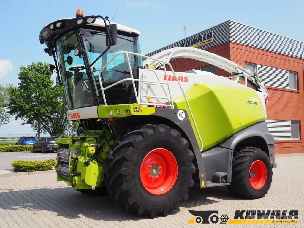 CLAAS Jaguar 870 4WD Кормозбиральні комбайни