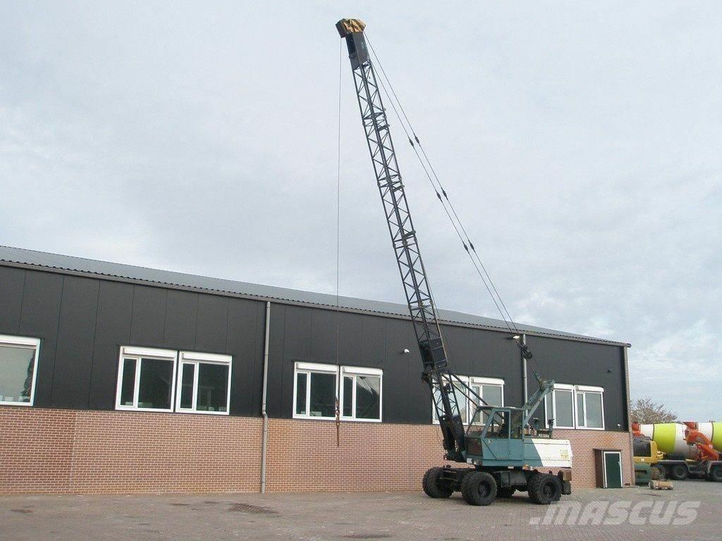 Sennebogen S611M автокрани