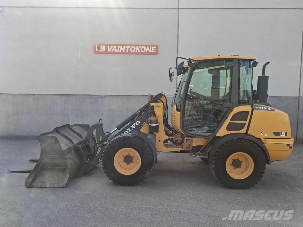 Volvo L 25 F-P Фронтальні навантажувачі