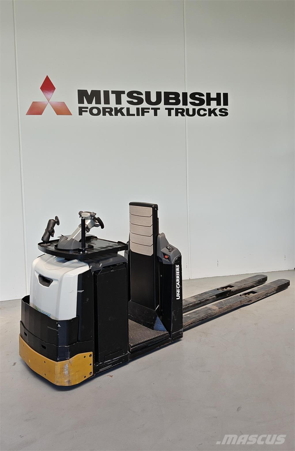 UniCarriers OLH250 Підбирачі замовлень з нижніх ярусів