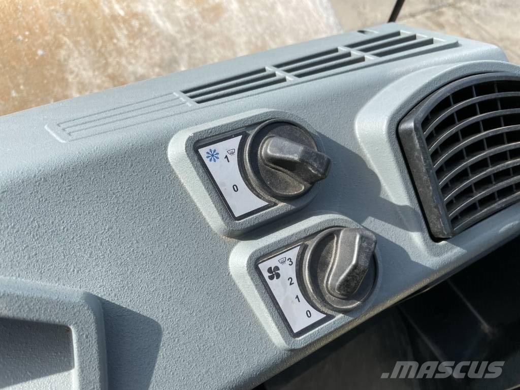 Bomag BW 213 D-5 Грунтові котки