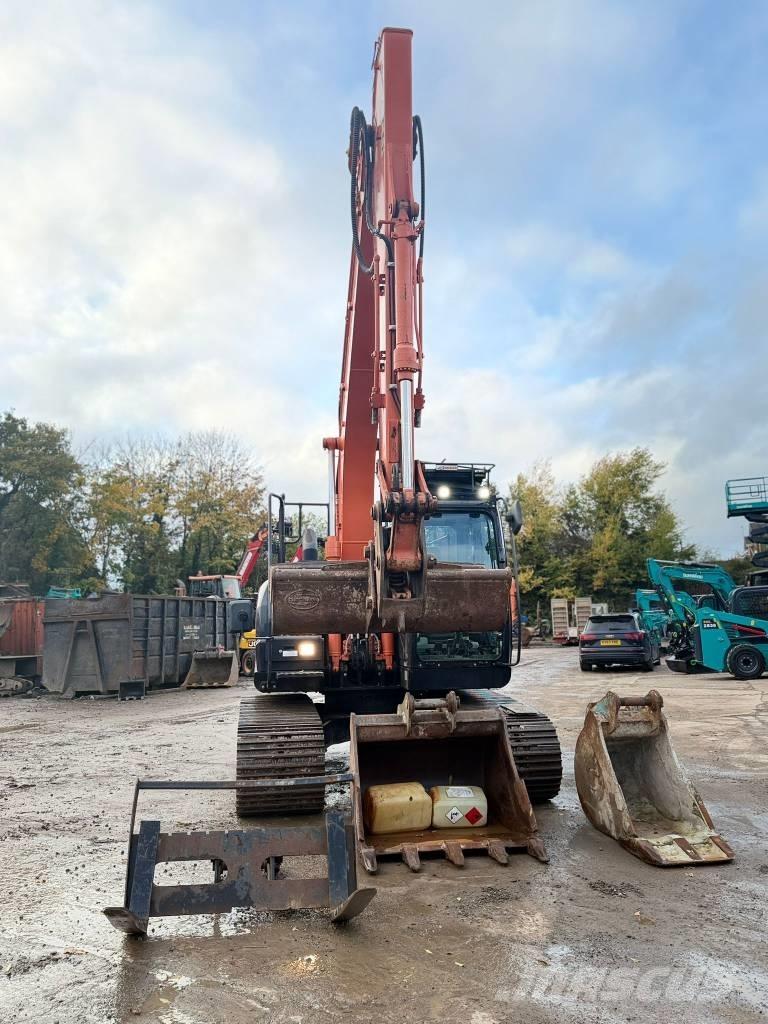 Hitachi ZX 130-6 Гусеничні екскаватори