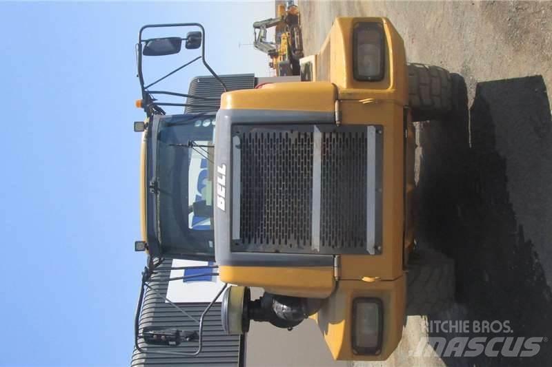 Bell B20D Вантажівки-цистерни