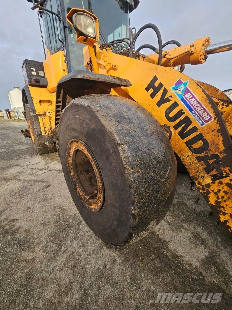 Hyundai HL960 Фронтальні навантажувачі