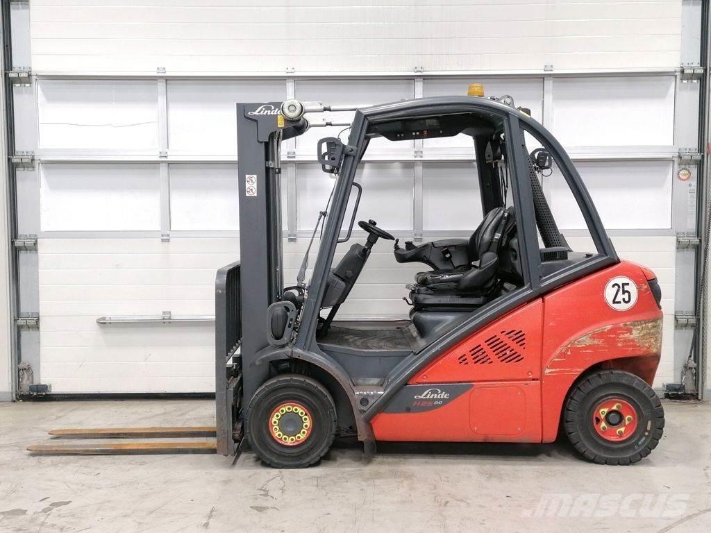 Linde H25D-02 Дизельні навантажувачі