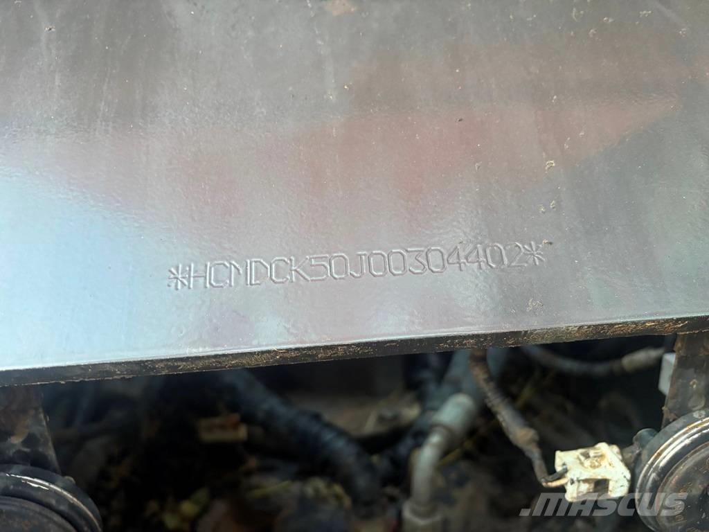 Hitachi ZX 210 LC-3 Гусеничні екскаватори