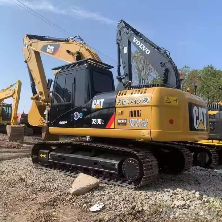CAT CAT320D Гусеничні екскаватори