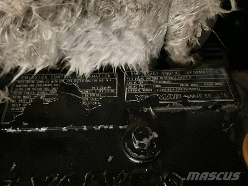 Doosan DX 80 R Середні екскаватори 7т. - 12т.