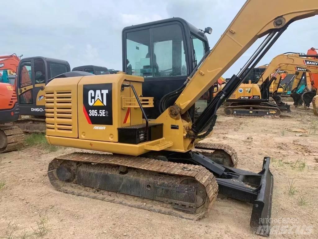 CAT  305.5 Гусеничні екскаватори