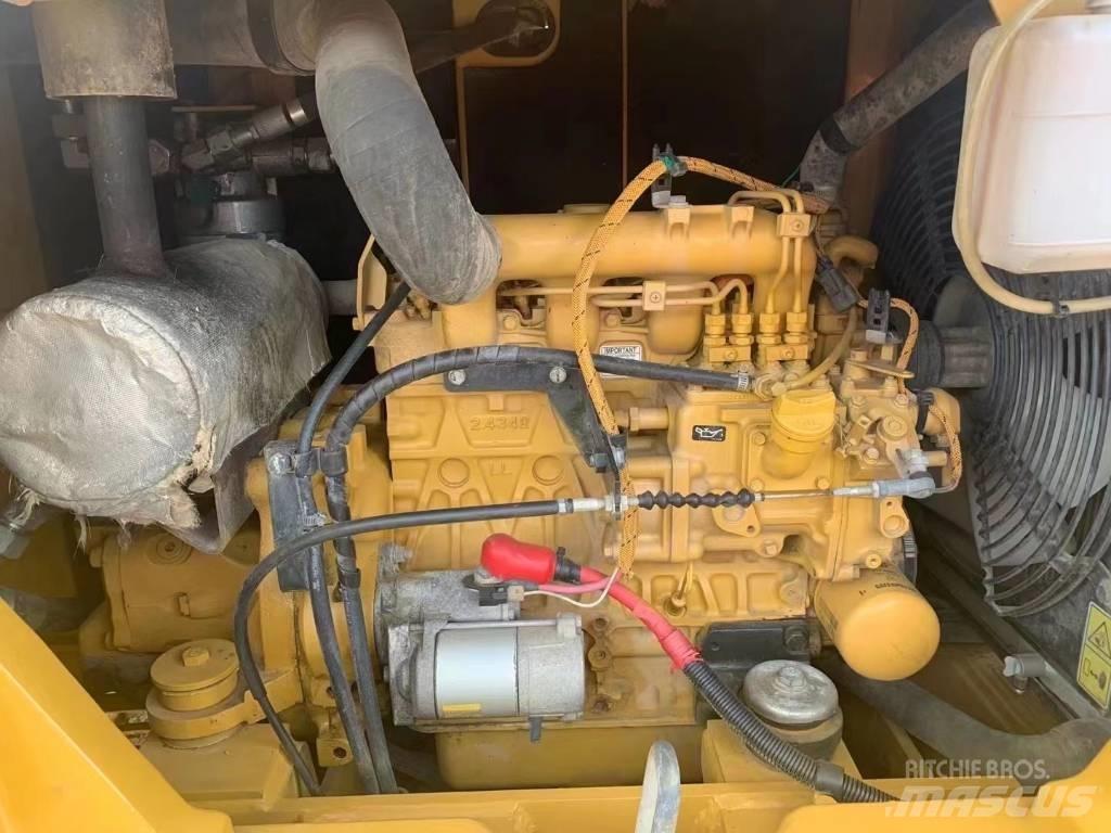 CAT  305.5 Гусеничні екскаватори
