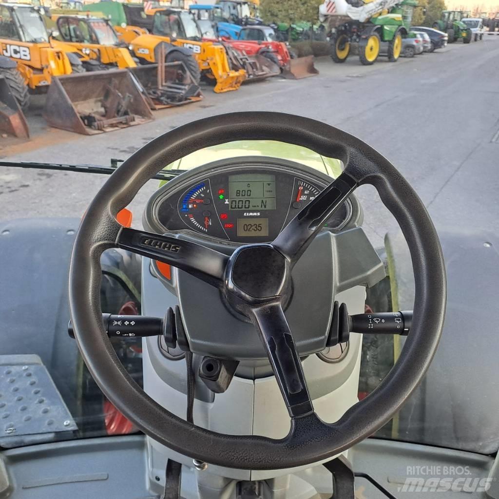 CLAAS Axion 830 Трактори